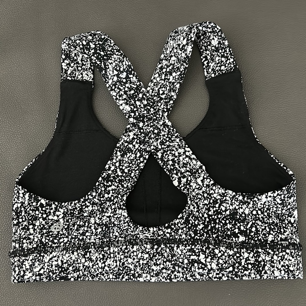 Lululemon special edition reflective running bra. NWT. Never worn size 4. - Picture 2 of 3